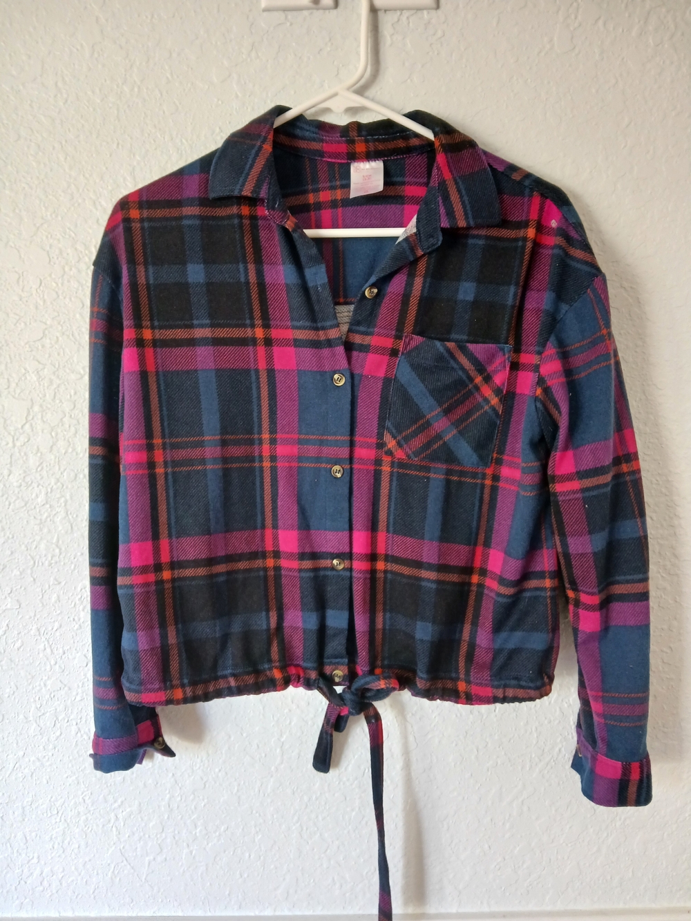 Pink & Blue Plaid Button-Front Tie-Hem Shirt